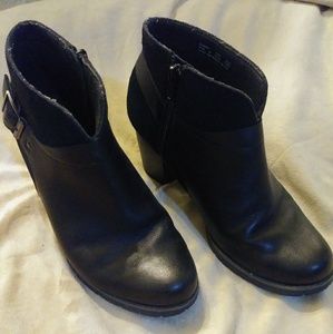 Clark's Black Boots, sz 8.5M
